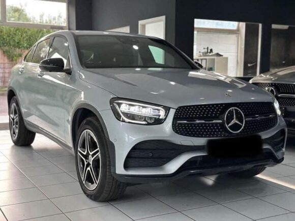 Mercedes-Benz GLC 300 e AMG Line – Image 3