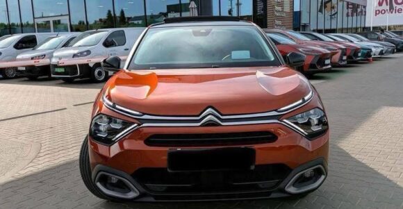 Citroën C4 1.2 PureTech Shine EAT8 (2022) – Image 2