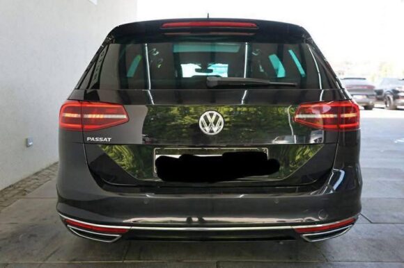Volkswagen Passat Variant Highline R-Line – Image 8