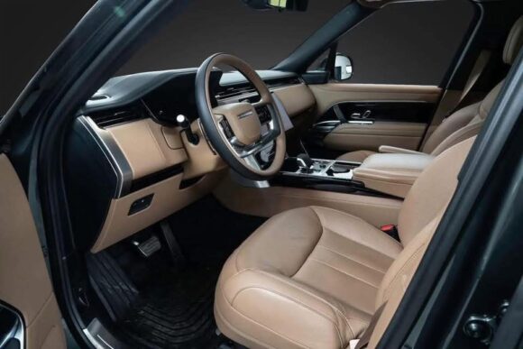 Range Rover P510 – Image 10