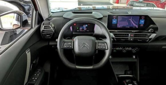 Citroën C4 1.2 PureTech Shine EAT8 (2022) – Image 13