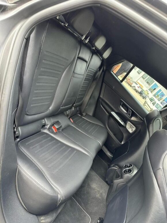 NX 450h+ Executive Edition – 2022 – Image 10