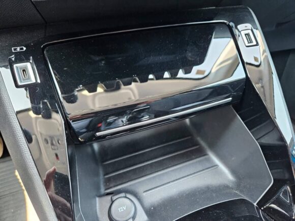 Peugeot 208 Allure 1,2 Puretech – Image 6