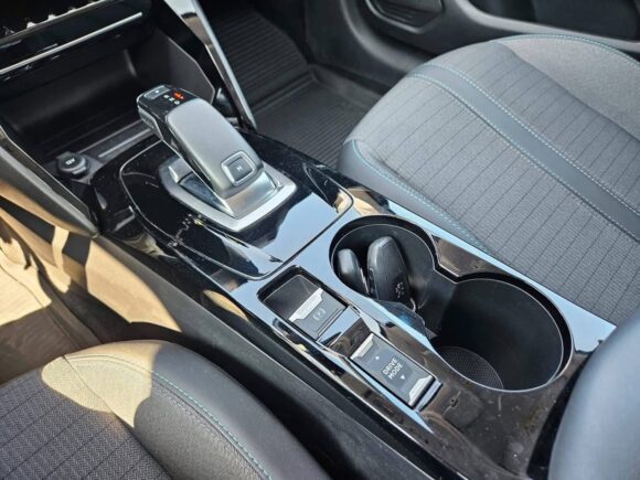 Peugeot 208 Allure 1,2 Puretech – Image 7